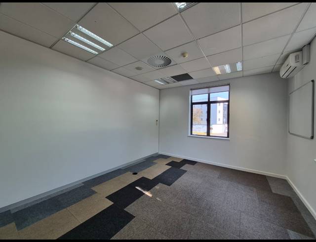 820M² OFFICE TO LET IN ILLOVO